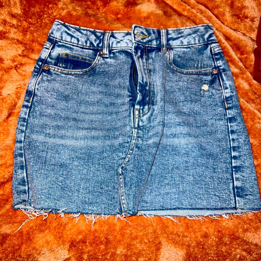 Did a mini high rise skirt brand new